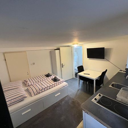 1 Room Hannover Bagian luar foto