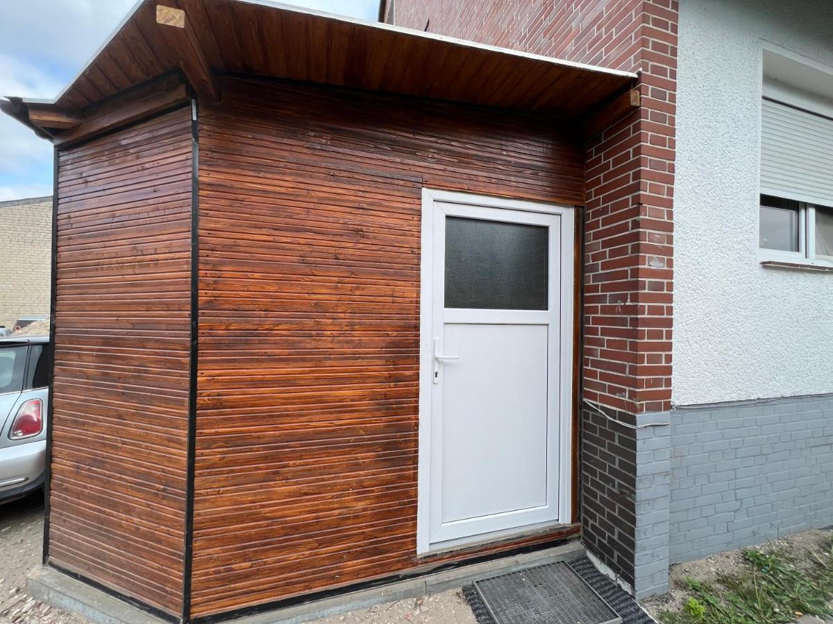 1 Room Hannover Bagian luar foto